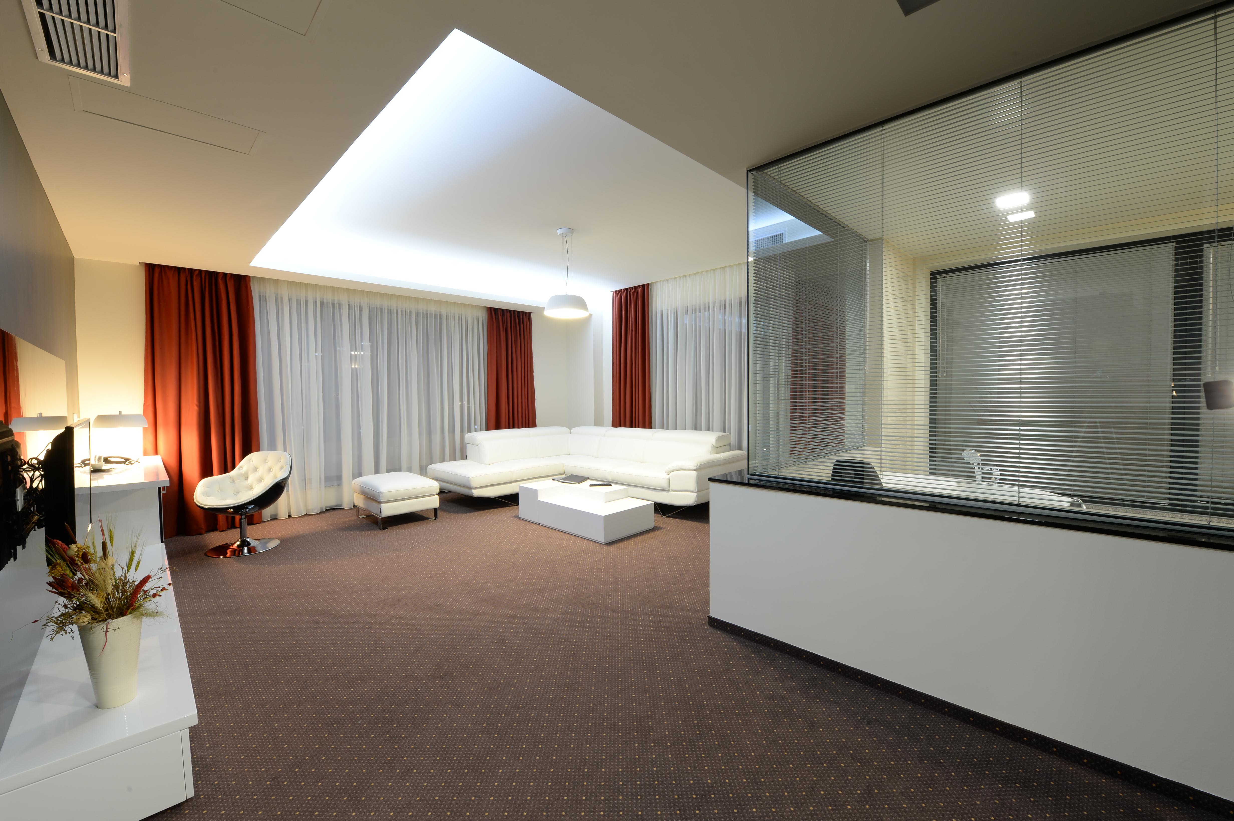 Hotel Galaxy Dumbravita  Bagian luar foto