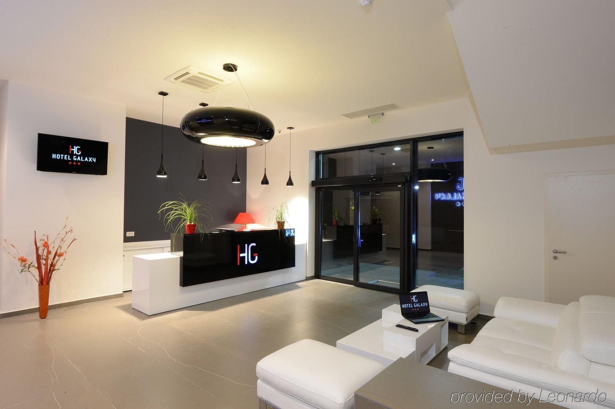 Hotel Galaxy Dumbravita  Bagian luar foto