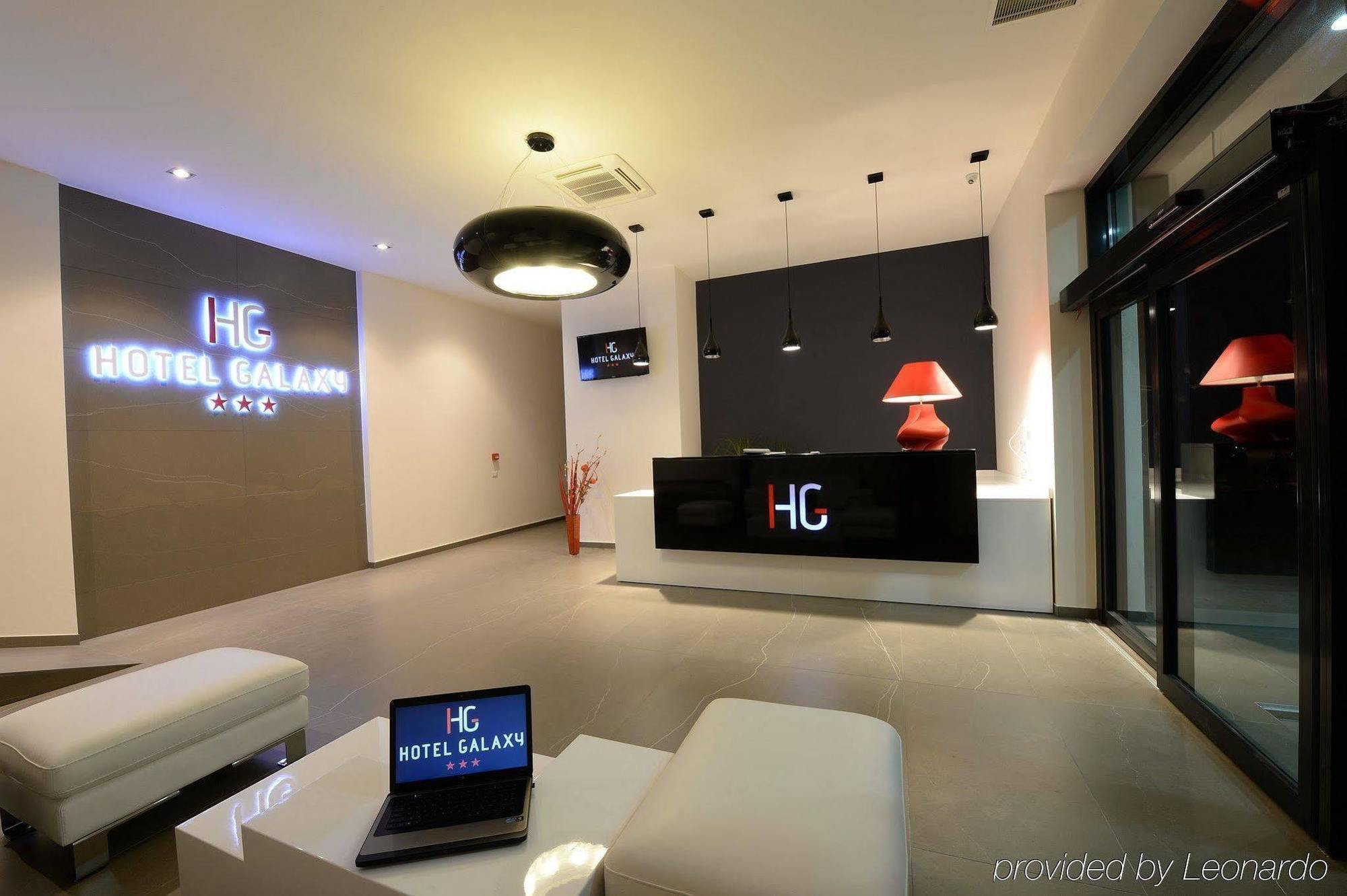 Hotel Galaxy Dumbravita  Bagian luar foto